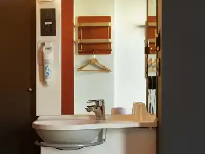 Ibis Budget Madrid Centro Lavapies - 53