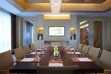 Courtyard by Marriott Shanghai Central - 22