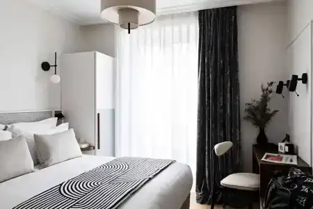 Best Western Paris Gare Saint Lazare - 13