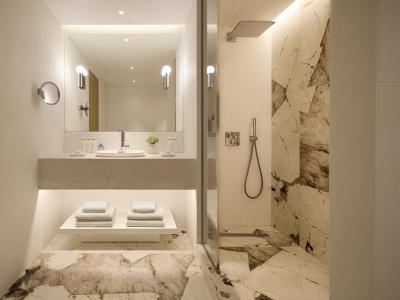 Vouliagmeni Suites - 68