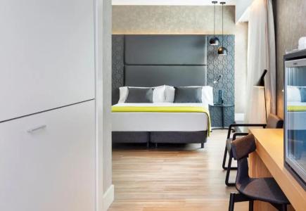 Catalonia Giralda - 111