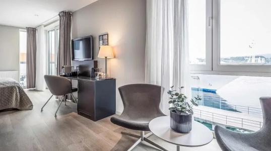 Quality Waterfront - 62