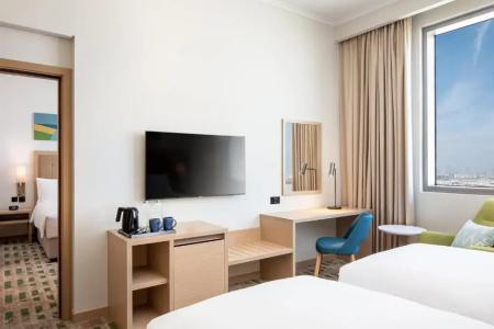Holiday Inn & Suites Dubai Science Park, An Ihg - 7