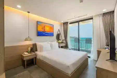 Nguyen Gia - 12