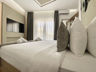 Athens Warehouse Boutique & Suites - 4