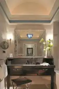 Four Seasons Istanbul at the Bosphorus - 6