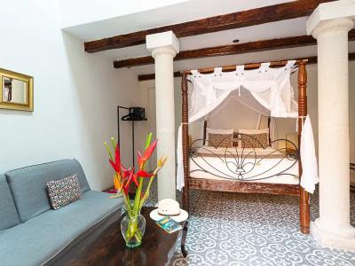 Viva Merida Boutique - 30