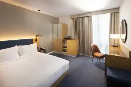 Hilton Garden Inn Birmingham Brindley Place - 8