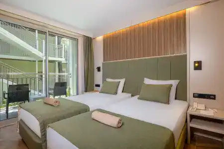 Crystal Flora Beach Resort - Ultimate All Inclusive - 5