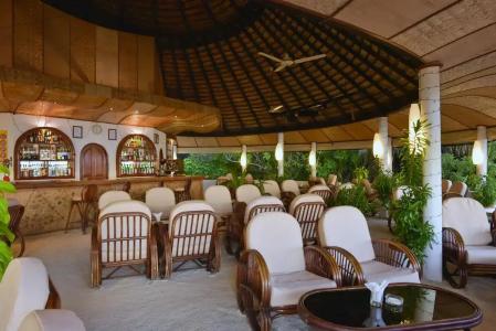 Angaga Island and Spa - 13