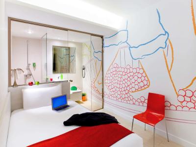 Ibis Styles Madrid Prado - 27