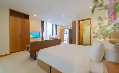 Maple & Apartment - 197
