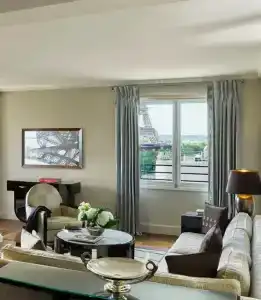 Hôtel Plaza Athénée - Dorchester Collection - 93