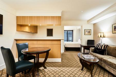 Stamford Plaza - 65