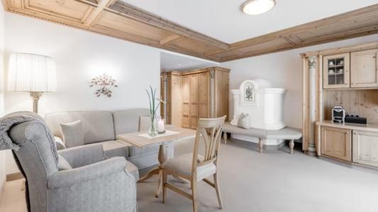 Trofana Royal - 57