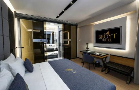 Broyt Suites - 22