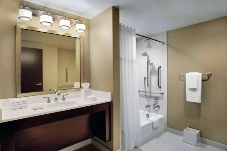 Hilton Chicago - 65
