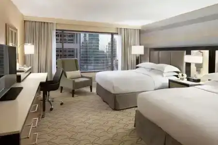 Hilton - 22