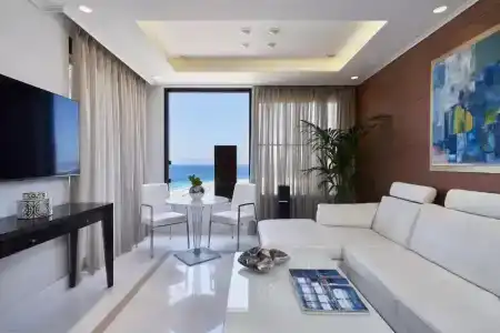 Bellevue On The Beach Suites - 78
