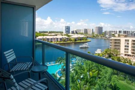 DoubleTree Resort Hollywood Beach - 7