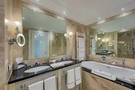 Hilton Molino Stucky Venice - 11