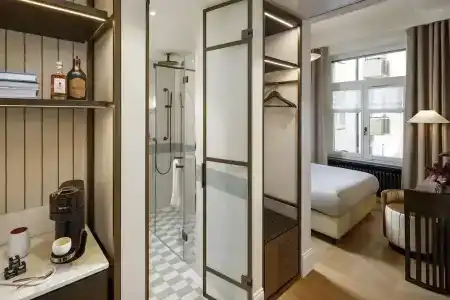 Small Luxury Ambassador Zurich - 42