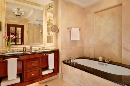 The Ritz-Carlton, Guangzhou - 52
