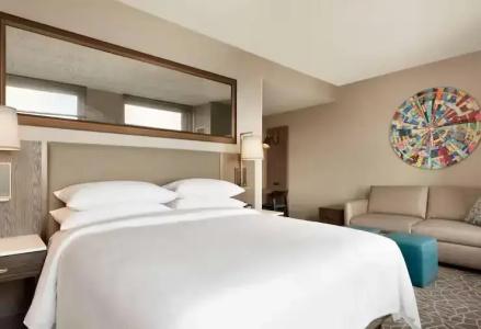 Embassy Suites By Hilton Minneapolis Downtown - 37