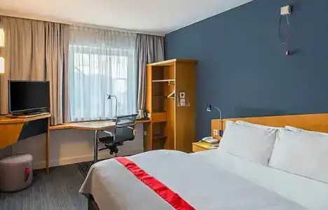 Holiday Inn Express Cologne Troisdorf, An Ihg - 1