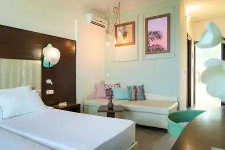 Blue Dream Palace Trypiti Beach Resort & Spa - 28