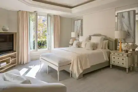 Four Seasons George v Paris - 4