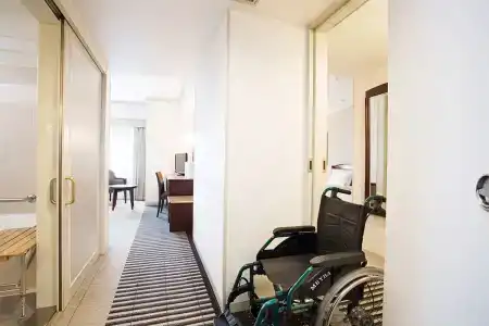 Nikko Kansai Airport - 3 mins walk to the airport - 56