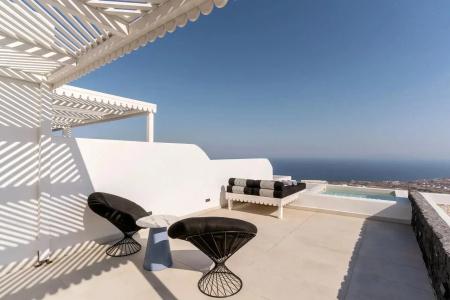 Cresanto Luxury Suites - 106