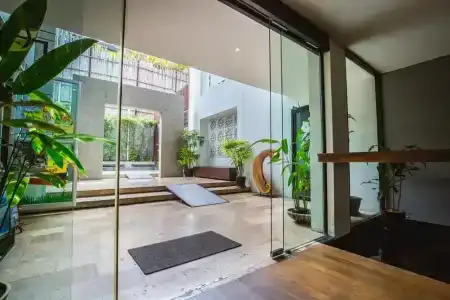 KC Beach Club & Pool Villas - 1