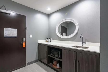 Hampton Inn & Suites Dallas East - 84