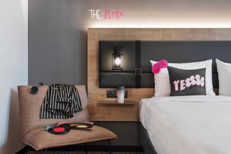 Moxy Bucharest Old Town - 31