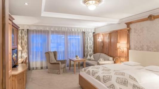 Trofana Royal - 33