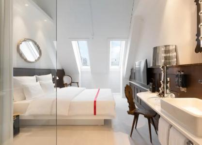Ruby Rosi Munich - 55