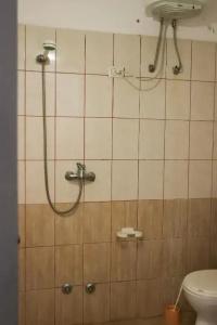 Haka Guesthouse - 8