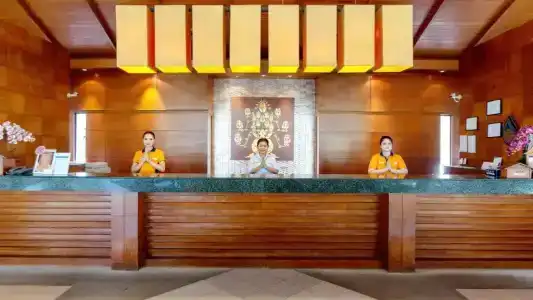 Horizon Karon Beach Resort & Spa - 1