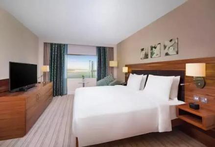 Hilton Garden Inn Ras Al Khaimah - 41