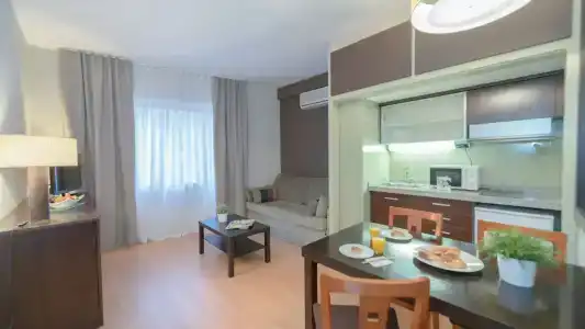 ApartSenator Barcelona - 49