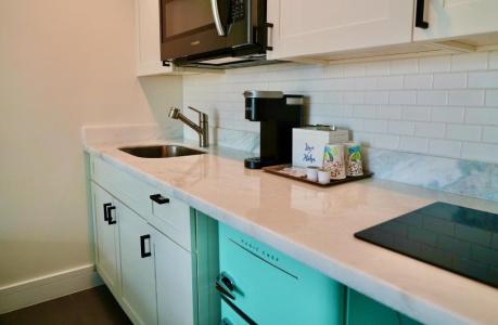 LaCroix Waikiki - 47