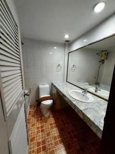 Traveller Inn - 50