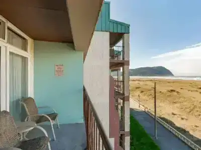 Best Western Plus Ocean View - 63
