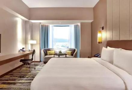 Hilton - 41