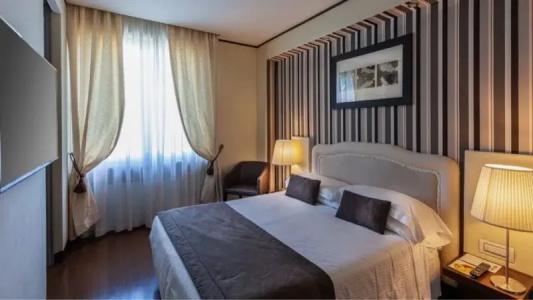 Th Roma - Carpegna Palace - 84