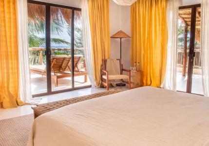 Dune Boutique located at the party zone - 63