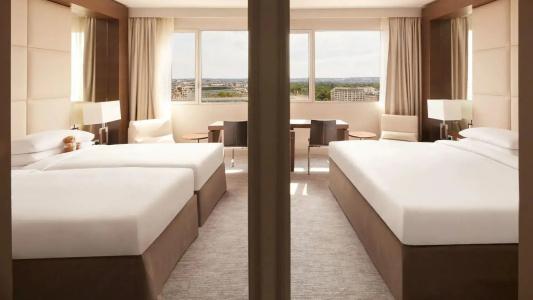 Hyatt Regency Paris Etoile - 58