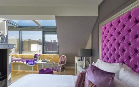 Aria Budapest by Library Collection - 60
